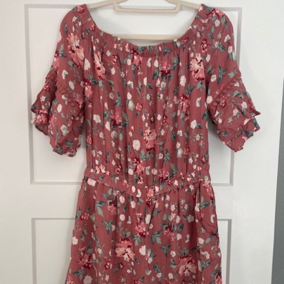 Xhilaration NWT Rose Pink Floral Off The Shoulder Romper - Size L - Picture 1 of 2